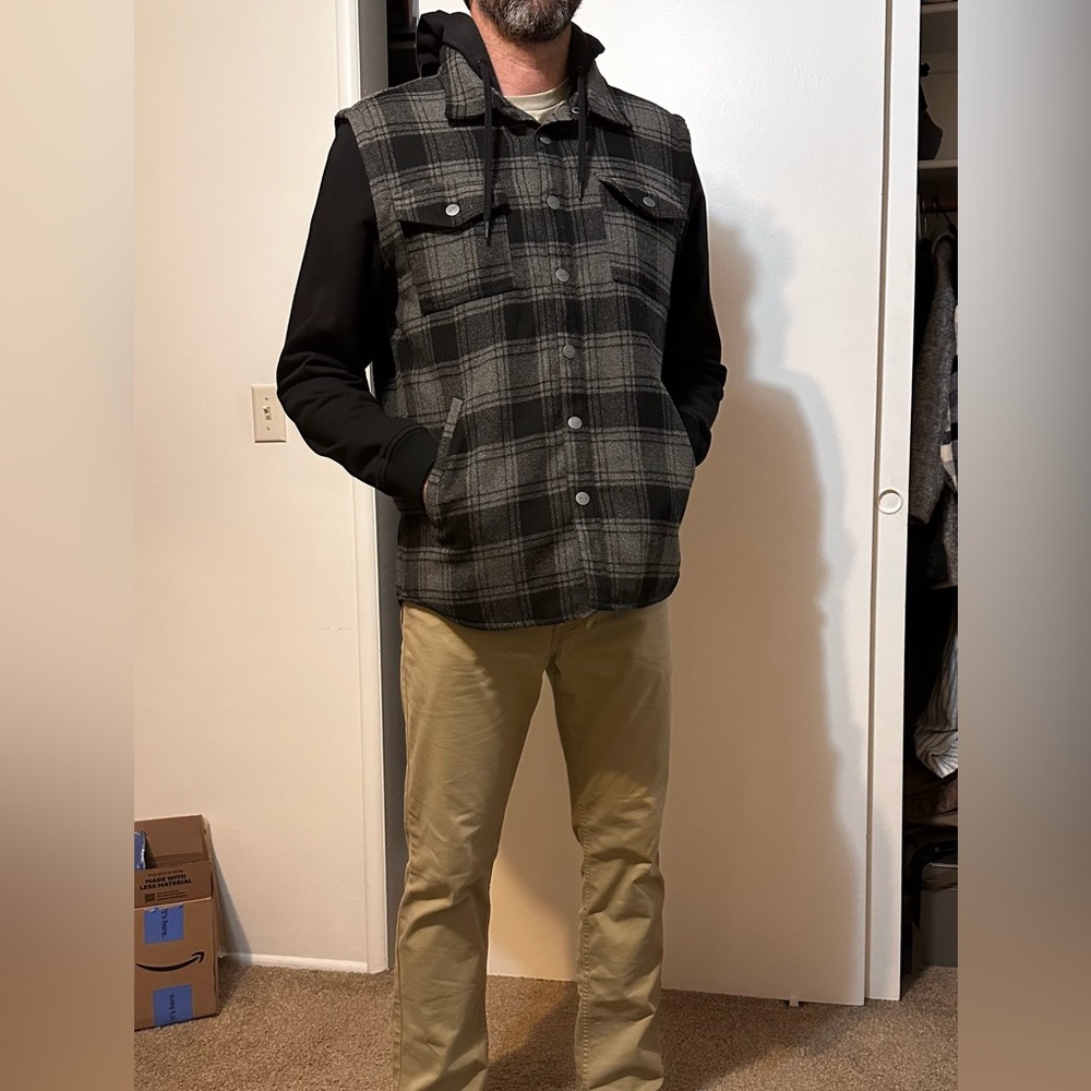 RVCA sweatshirt flannel vest